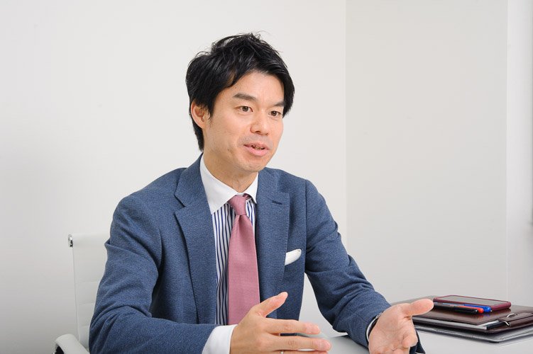 “二流”は成功者の「やり方」をなぞり、“一流”は「思考」をなぞる