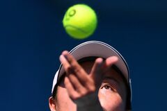 中国テニス選手巡る騒動、当局が頼る「常套手段」