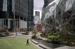 アマゾン・グーグルが州を技術支援、コロナ失業急増で