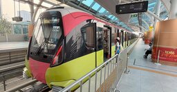 「巨大すぎる駅」「近すぎる鉄道」バイク800万台のハノイで見た“驚きの光景”【写真多数】
