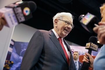 バフェット氏が進める巨額投資「自社株買い」