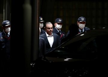 カルロス・ゴーン大逃亡劇の内幕