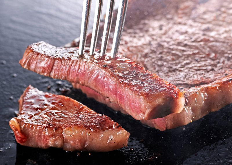 【糖質制限のプロが教える】肉はたくさん食べていいワケ