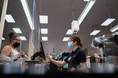 個人間送金「ゼル」のサービス拡大、米銀が検討