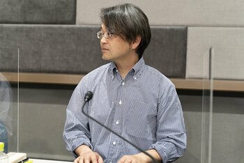 井上氏
