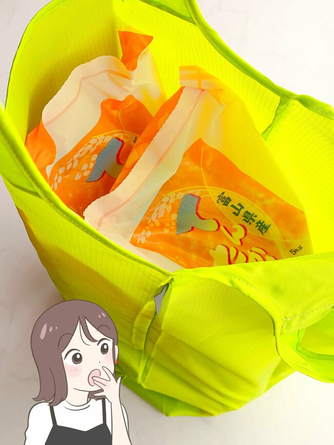 「耐荷重20kgってすごい!」3COINSの“大容量エコバッグ”が優秀すぎる!「調味料や重いものも安心」「買い物に大活躍です」