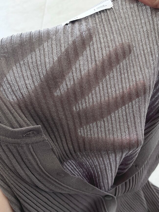 「着膨れすることなく最高」「色がめちゃくちゃ綺麗」GUの“細見えトップス”夏までたっぷり着回せてコスパ抜群！「体のラインを綺麗に細く見せてくれる」