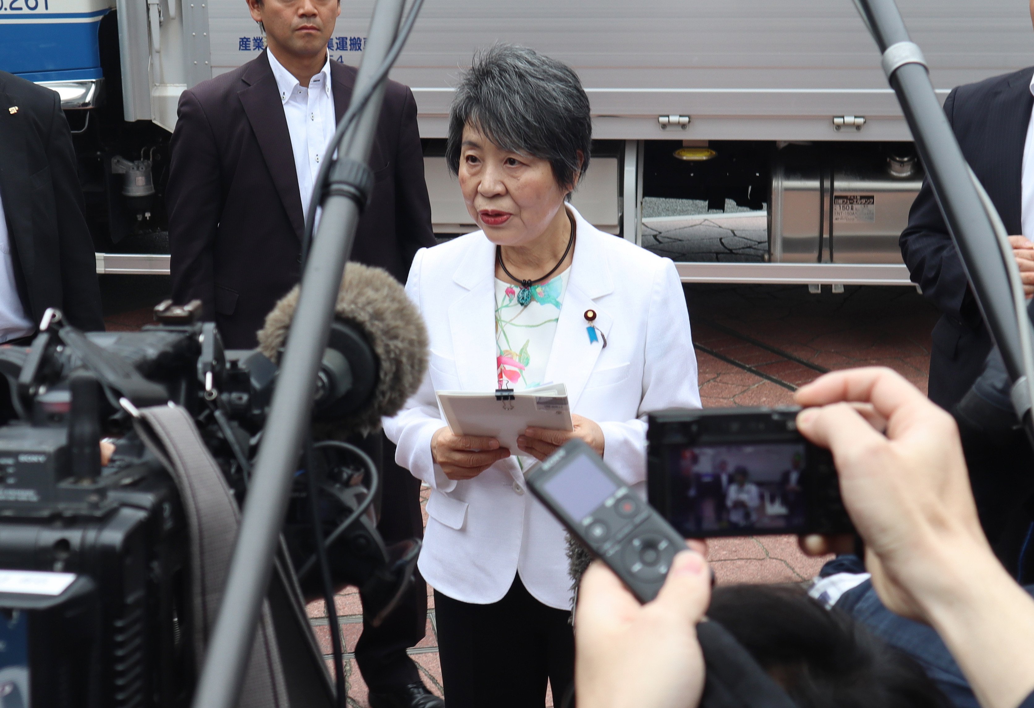 上川外相「うまずして」発言叩きでマスコミにブーメラン!「自民党失言対策マニュアル」製作者が警鐘