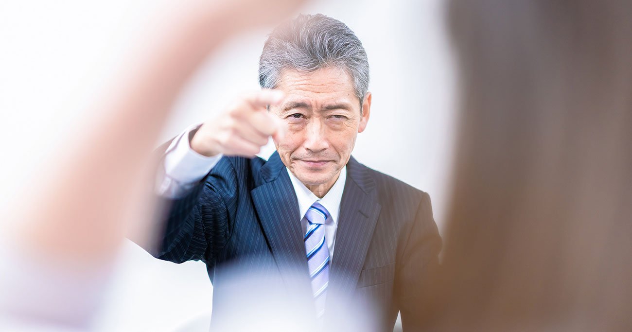 【経営コンサルが警鐘】「あ、うちの上司だ…」部下を潰す“裸の王様”とチームを動かす優れたリーダーの決定的な違い