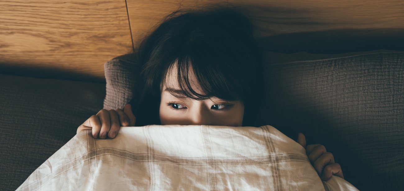 【精神科医が教える】眠れない夜、ベッドの中で絶対にしてはいけないこと