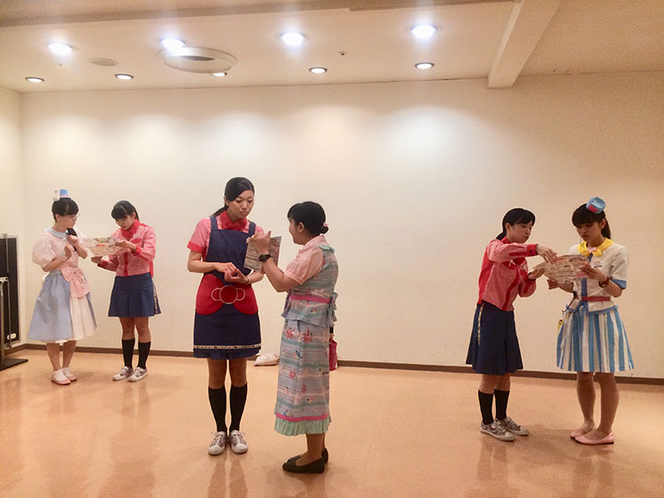 ピューロランドはなぜ<br />1日最高17回も朝礼を行うのか