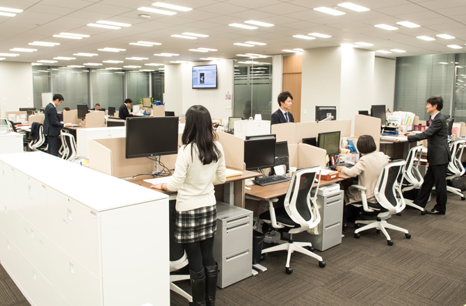 グーグルもフェイスブックも導入、<br />立って働くほうが疲れず生産性も上がる理由