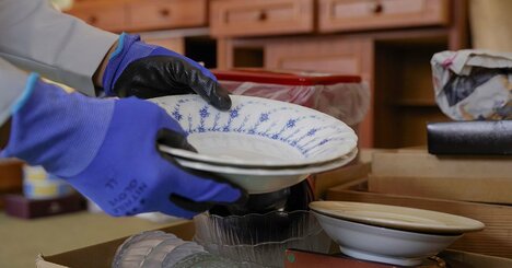 【一発アウト】遺品整理で100万円!? ぼったくり業者が狙う“絶対NG行動”