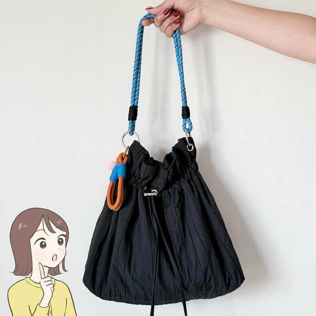 ペットボトルや折りたたみ傘がすっぽり！しまむらの「ガバッと開く大容量バッグ」ぽわんとしたフォルムが可愛い！《購入レビュー》