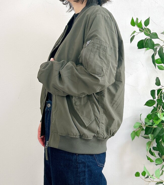 サッと羽織るだけで可愛い！ワークマンの“古着みたいなアウター”ポケットいっぱいでありがたい！「すべてが期待以上」「細身シルエットで素敵です」