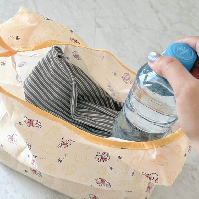 【アフタヌーンティー】可愛すぎて即完売しそう…！プーさんコラボの「マスコットになるバッグ」どの角度から見てもたまらない！《購入レビュー》