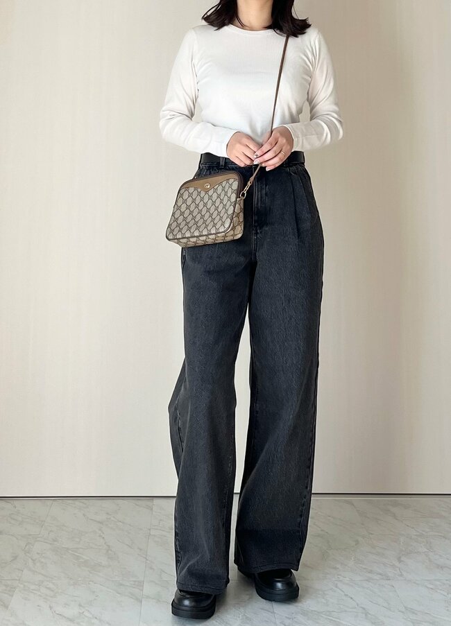 「着心地良しコスパも良し」無印良品の“着回しトップス”が1990円とは思えない活躍っぷり!「着痩せします」「色違いを2着買い足しました」