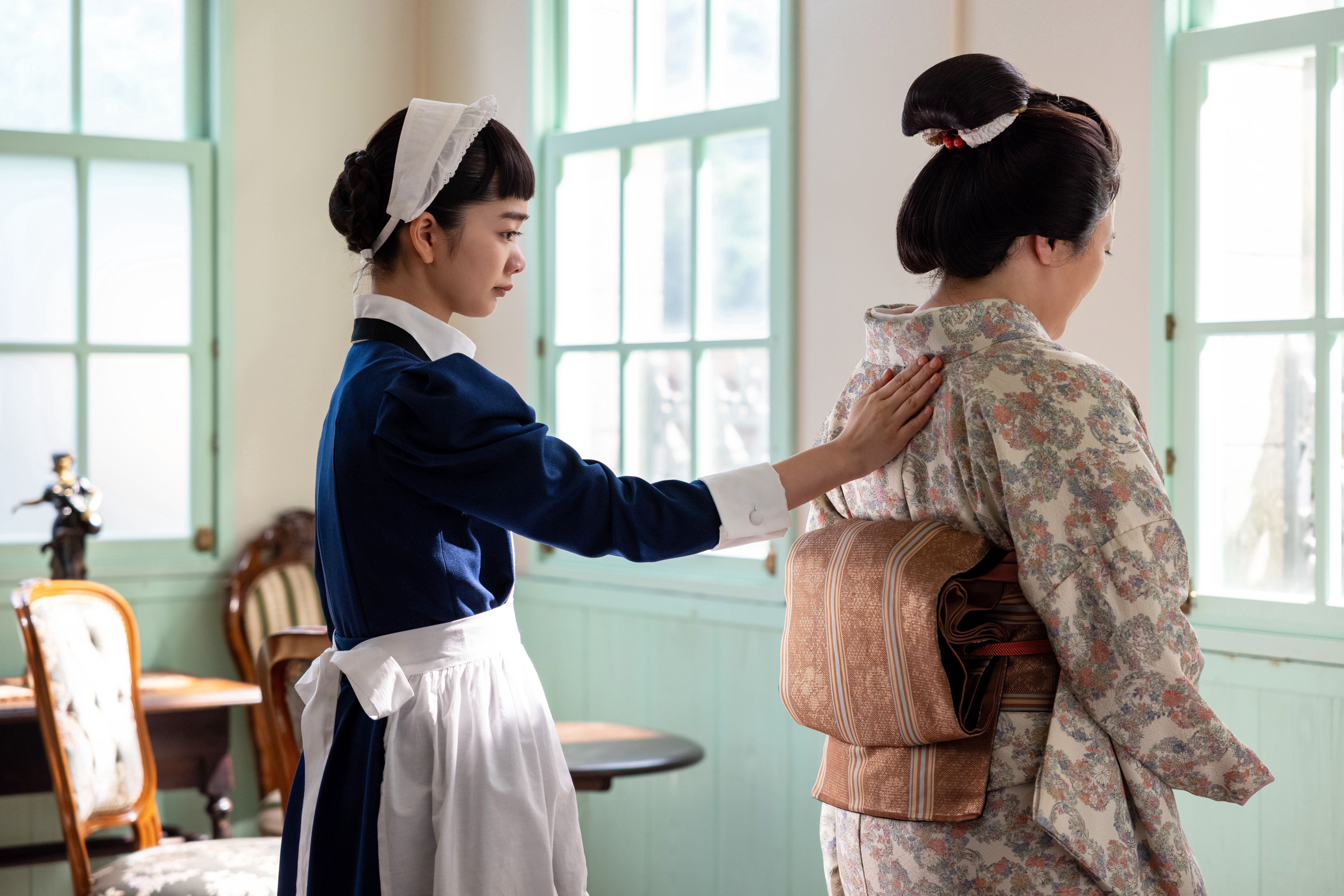 「なるべく考えないようにしています」朝ドラ主演・見上愛が役作りで徹底している意外なこと