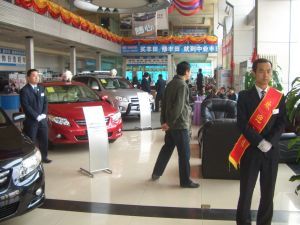 中国の自動車バブルは崩壊しても一時的?<br />パクリの減少と独自開発車の増加で<br />日本の優位はあと3年で崩れる