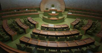 貧しい子どもに経済的支援を!地方議員が「前例主義」の役所を動かす秘策