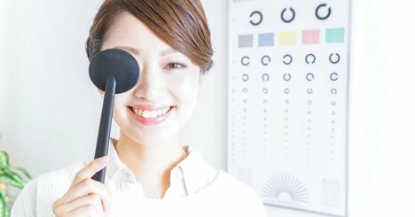 【老眼招き眼鏡とは？】「遠くがよく見えるのが正解」？ その常識が老眼を早める落とし穴