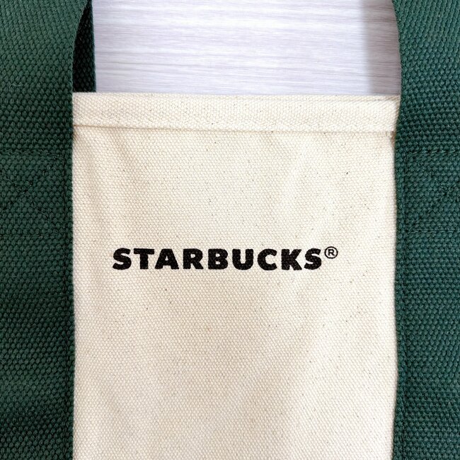 1泊分の荷物が入った…!スターバックスの「大容量トートバッグ」がポケットたくさんで使いやすい!スタバっぽい配色がかわいいし、3000円とお手頃なのも嬉しい!《購入レビュー》