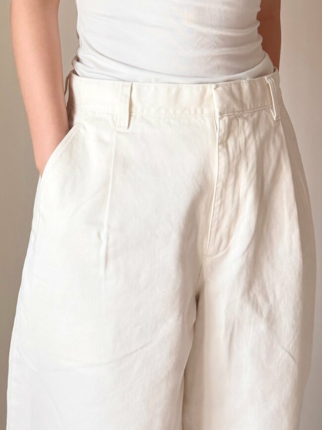 「通年はきたいです！」「体型カバーも◎」ユニクロの“着回しワイドパンツ”きれいめにもカジュアルにも使えて万能です！「春から夏にかけての必須アイテム」