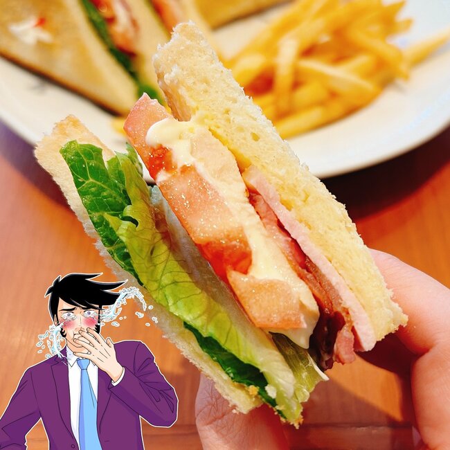 「子どもの頃からずっと好き」ロイヤルホストの“てんこ盛りサンド”お肉が3種類入りで贅沢すぎる！「具がボリューミーでおいしかった」「かなりお腹いっぱいになる」