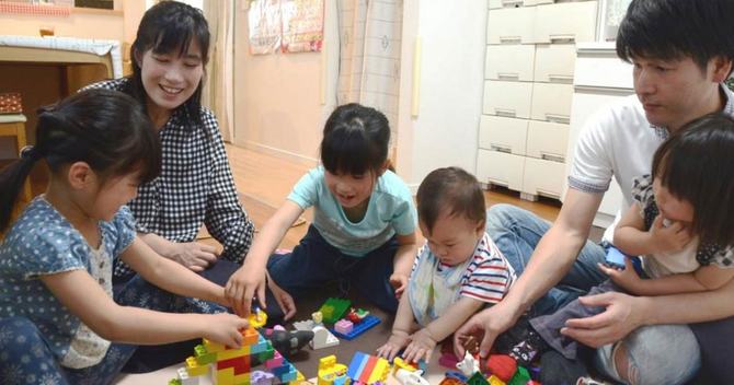 キャリアアップしながら4人を育てる池田宏美さんと浩久さん