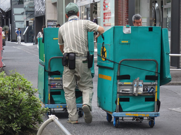 物流危機が止まらない、10年後もドライバーは24万人不足する