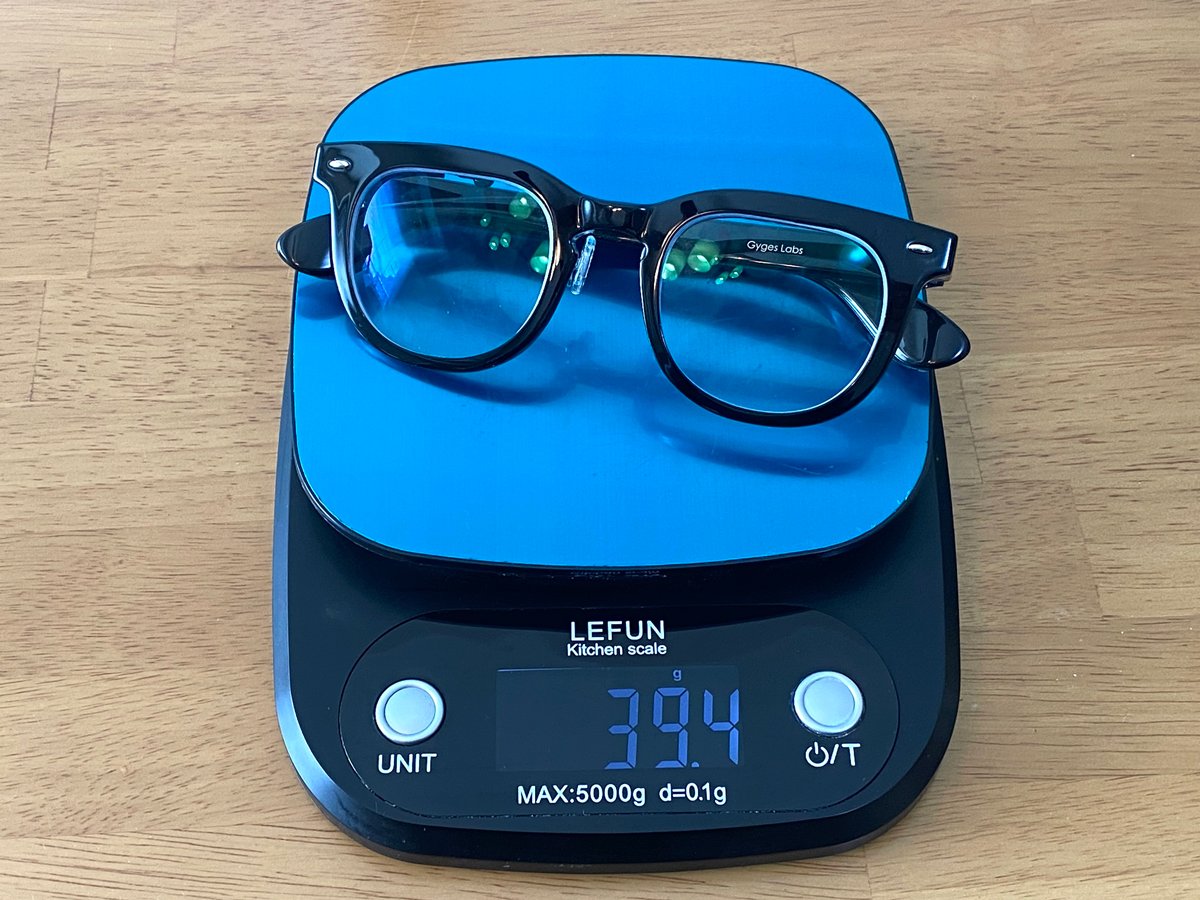 重量を量る様子