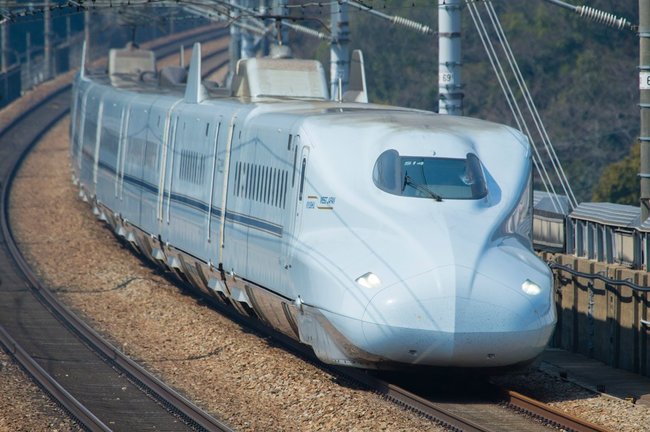 「九州新幹線」全線開業から10年、開発者たちが語る車両のこだわりとは