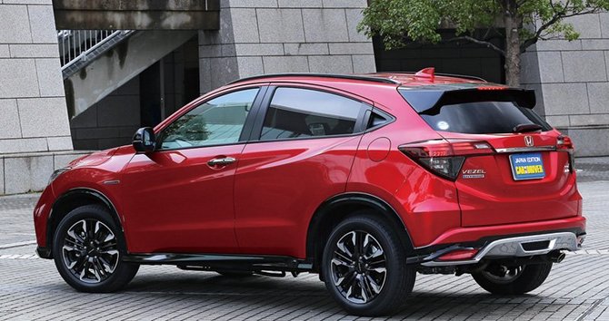 ヴェゼル・ハイブリッド・モデューロXホンダセンシング(4WD)リアビュー