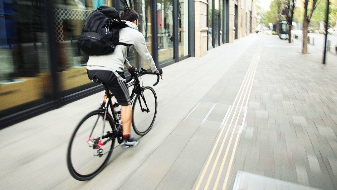 サイクルベースあさひ、驚異の売上高46%超増!真冬でも自転車がアツい!