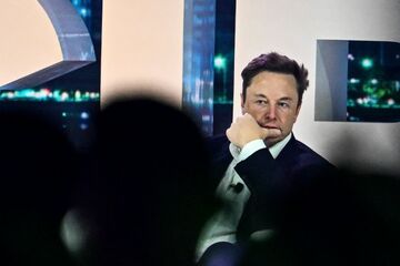 マスク氏のツイッター新指標は成功するか
