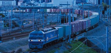 「運べない時代」の処方箋。貨物鉄道会社が本気で挑む「ハイブリッド戦略」の全貌