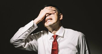 「男は人前で泣くな」が変わり始めたワケ、日本語学者がたどり着いた「強い男性像」の“原点”