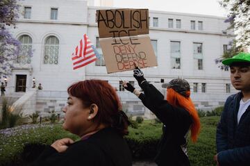 トランプ氏の移民送還、米経済への打撃回避に苦慮