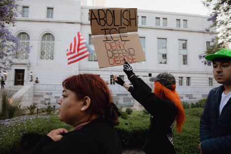 トランプ氏の移民送還、米経済への打撃回避に苦慮
