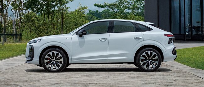 アウディQ3スポーツバックTFSIクワトロ150kWアドバンスト