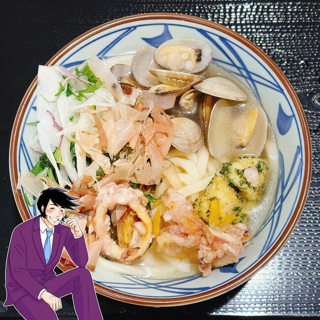 「しばらくランチはリピートする」の声も。丸亀製麺の“豪快すぎるメニュー”旨すぎて汁まで飲み干しちゃった！「好きなものしかのっていない」「1杯で夏を味わえる」《実食レビュー》