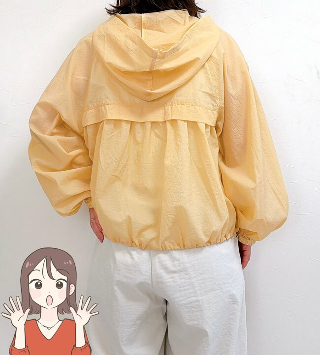 「ママ友にも褒められました！」GUの“めちゃ軽アウター”が涼しくて快適…！「シルエットが最高に可愛い」「50を過ぎてますがオシャレになれる！」
