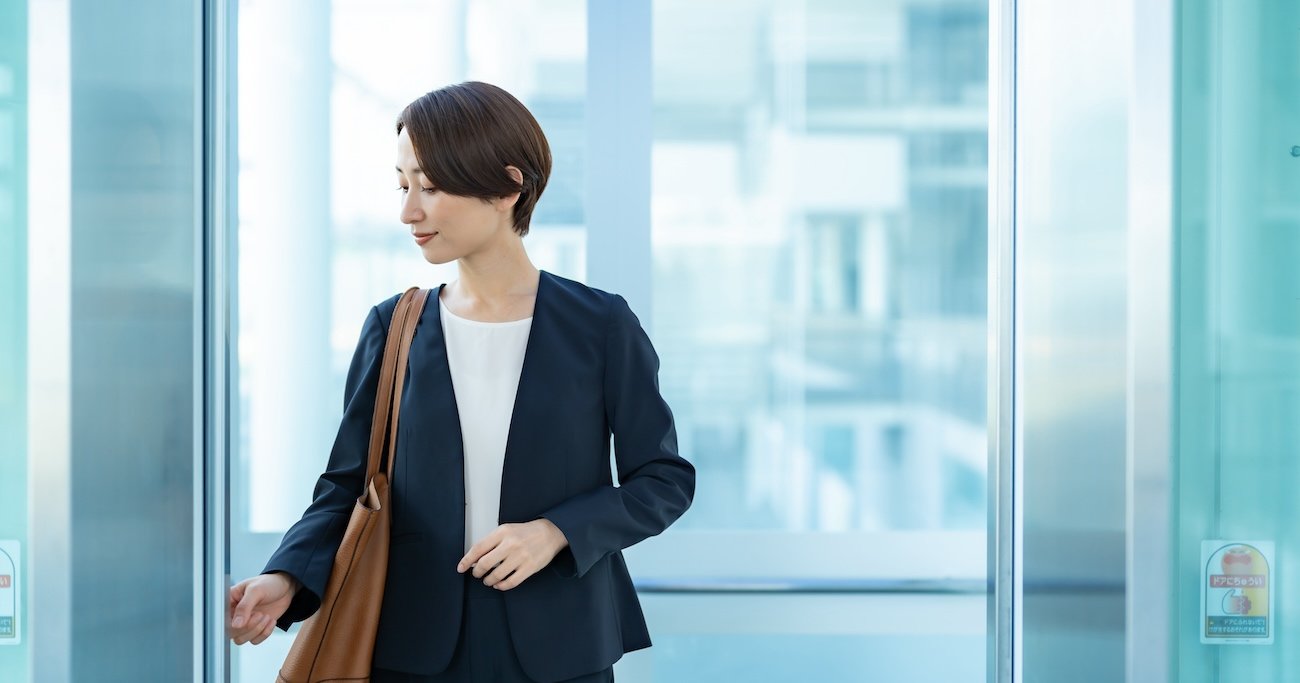 職場で出世する人の89％が「エレベーター」に乗った時に必ずやっていること