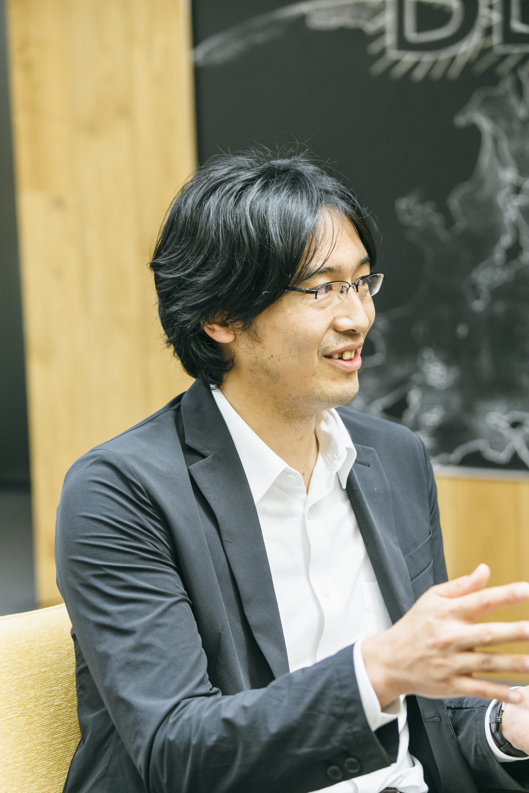 経営戦略やファイナンス……「思考の土台」と「基礎知識」、どちらを先に身につけるべき? 琴坂将広×朝倉祐介<特別対談 前編>