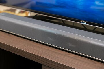 音が変われば何かが変わる？　大画面テレビを買う前に「サウンドバー」を導入するのも良いぞ！