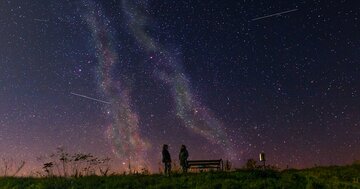 9歳のギモンに国立天文台の先生がやさしく解説！「宇宙には重力がないのに、なぜ流れ星は落ちてくるの？」