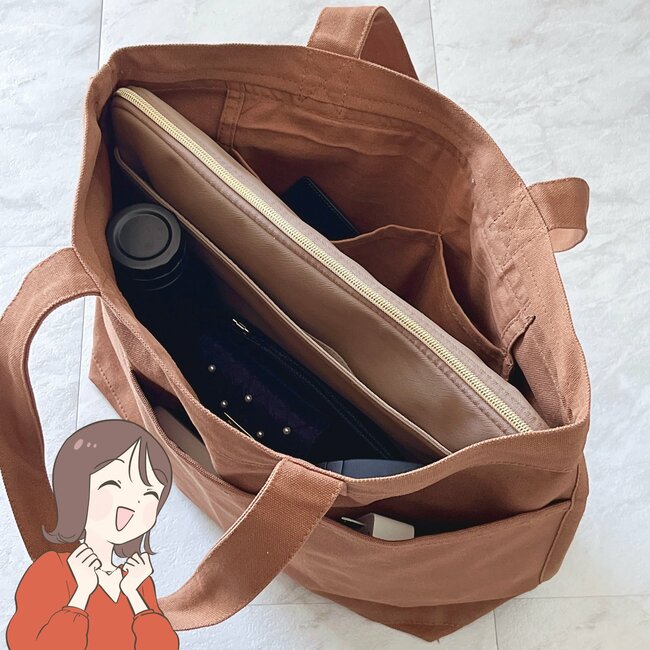 「可愛くていっぱい入る」「小物が迷子になりにくい」ハニーズの“ポケットいっぱいバッグ”収納力がスゴすぎる!「日傘やペットボトルが固定できるので良い」