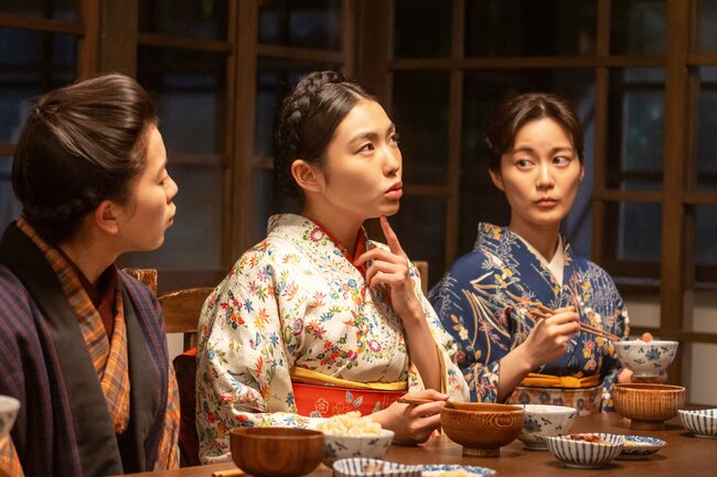 仲間由紀恵の朝ドラ史！主人公の親友→母親を経て、たどり着いた「立ちはだかる壁」〈風、薫る第36回〉