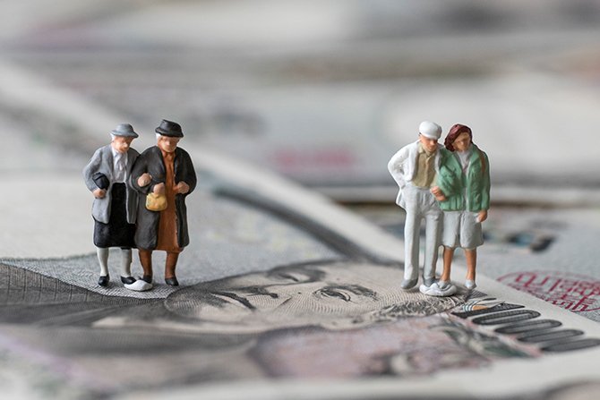 やっぱり低い日本の年金制度の評価