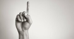 【部下から信頼ゼロ】時代が変わった途端に結果を出せなくなる残念なマネジャーの口グセ・ワースト1